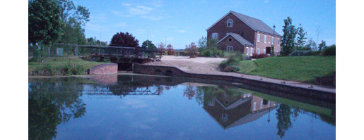 Tranquil surroundings of the Wharf House Restaurant near Gloucester