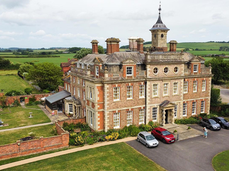 Art Exhibitions at Nature in Art at Wallsworth Hall