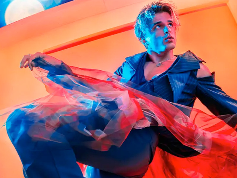 Nikita Kuzmin, Midnight Dancer at the Everyman Theatre