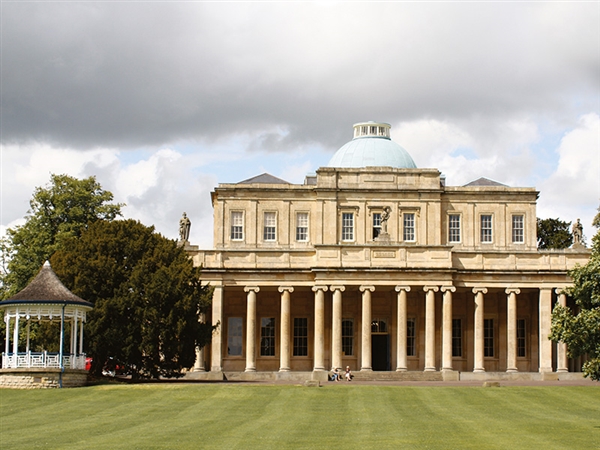 Pittville Pump Room Cheltenham – A stunning Regency landmark with beautiful gardens.