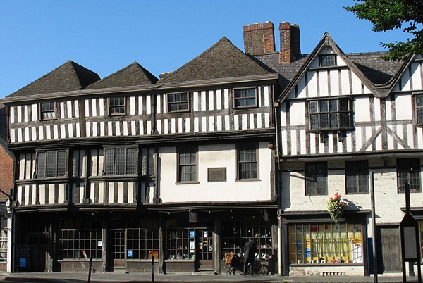 The Folk of Gloucester located in Westgate Street, Gloucester