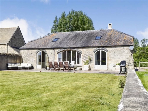 Oldbury Barn at Colesbourne in the Cotswolds