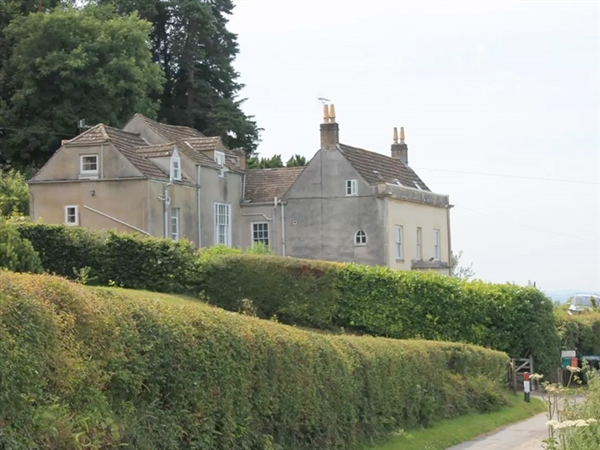 Hillview Cottage on the Cotswold edge with wonderful views over the Severn Vale