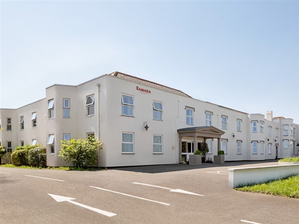Modern and comfortable stay awaits at Ramada by Wyndham Cheltenham.