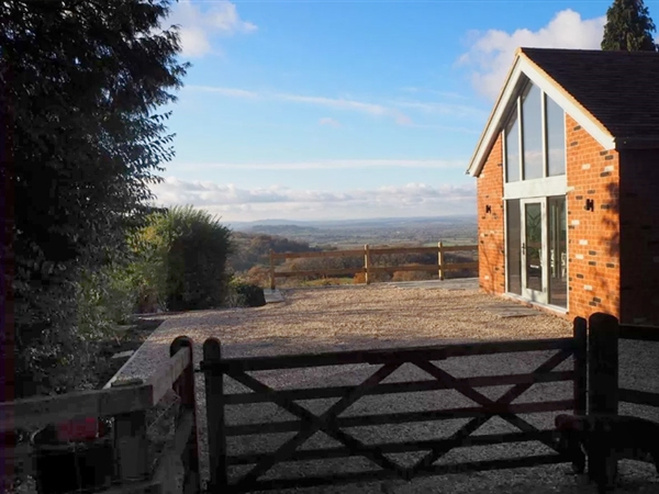 Cheltenhma View Lodge B&B is situated on Leckhampton Hill