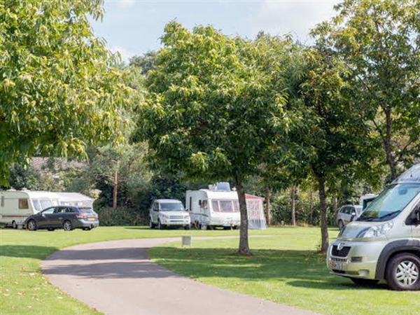 Burford Caravan Club Site next to Cotswold Wildlife Park at Burford in the Cotswolds