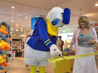 Donald Duck opens new shop at WWT Slimbridge