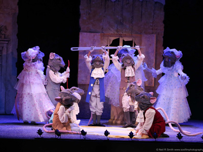 REVIEW: Beatrix Potter and the Tailor of Gloucester at the Everyman Theatre