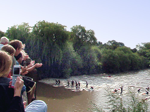 The Severn Bore video at Maisemore Bridge, near Gloucester