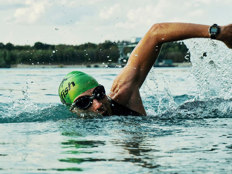 Open Water Swimming at Cotswold Country Park & Beach