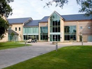 De Vere Cotswold Water Park Hotel